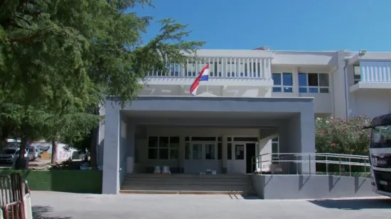 Produženo ljeto! Školsko zvono u ovoj školi oglasit će se tjedan dana kasnije: Zašto?