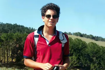 Carlo Acutis danas postaje prvi svetac milenijalac: Crkva mu pripisuje dva čuda, razgovarali smo s njegovom majkom