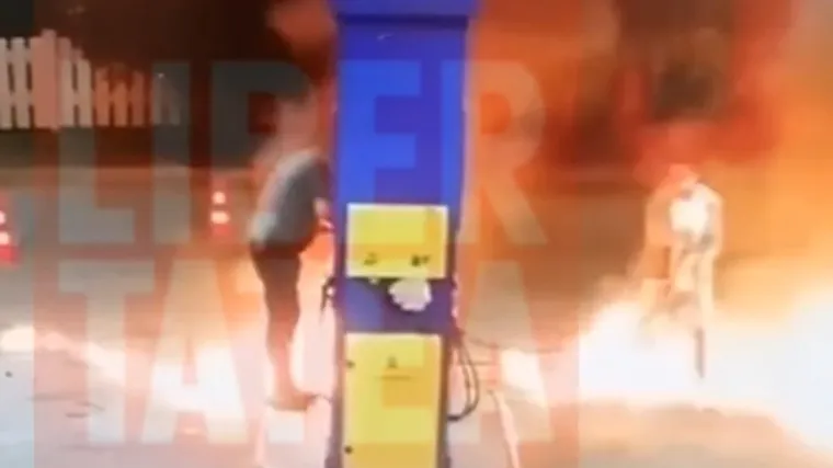 Brutalna snimka pakla na benzinskoj: Muškarac od točilice napravio oružje i zapalio radnika
