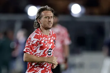 Tko će razbiti prokletstvo? Milan i dalje bez vlasnika legendarnog broja