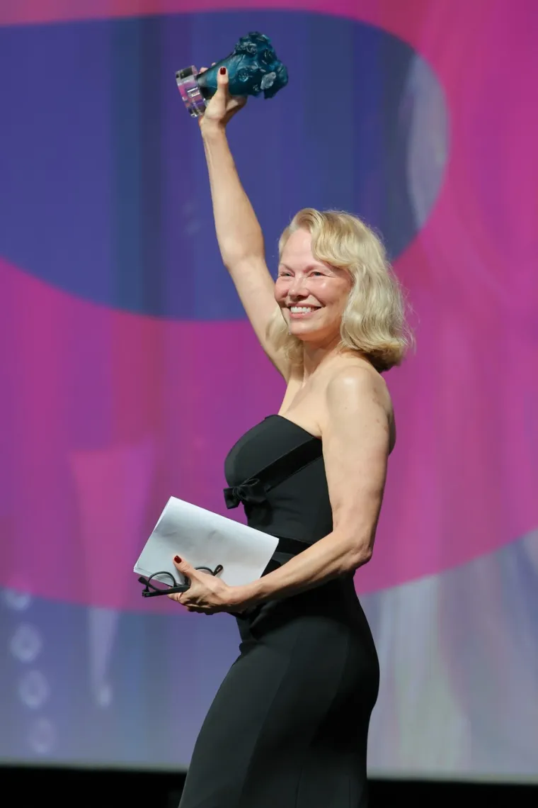 Pamela Anderson iskreno o romansi s Liamom Neesonom: 'To bi bila smrtna presuda'