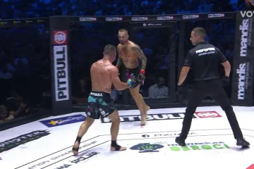 Strašno koljeno! Pogledajte kako je Sičaja uspavao velikog rivala jednim udarcem