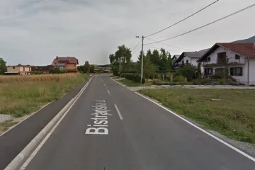 Teška nesreća u Gornjoj Bistri: Auto sletio s kolnika, jedna osoba poginula