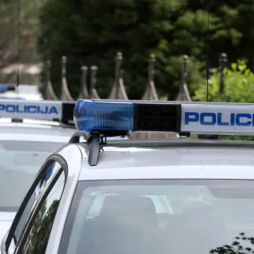 Uhićen Nijemac (62) u Istri: Kriomice snimao nagu djecu mobitelom