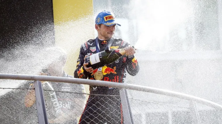 Verstappen pobijedio na kultnoj utrci ispred Norrisa i Piastrija