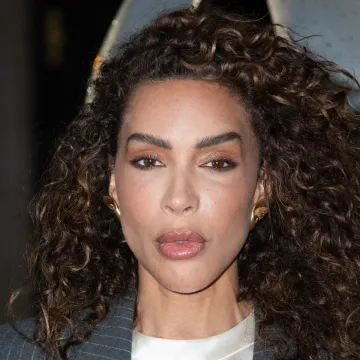 Promijenila je spol, povezivali su je s Mbapp&eacute;om, a danas zarađuje milijune: Tko je Ines Rau?