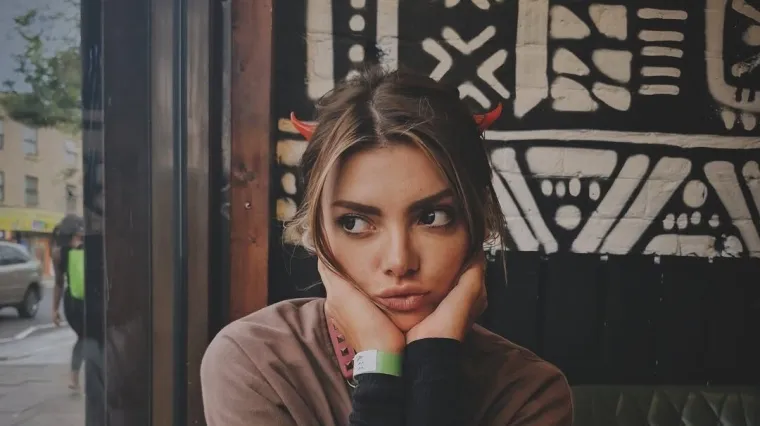 Ella Dvornik nije se sramila: Objavila poklon i privatne poruke s 'Meštrom'