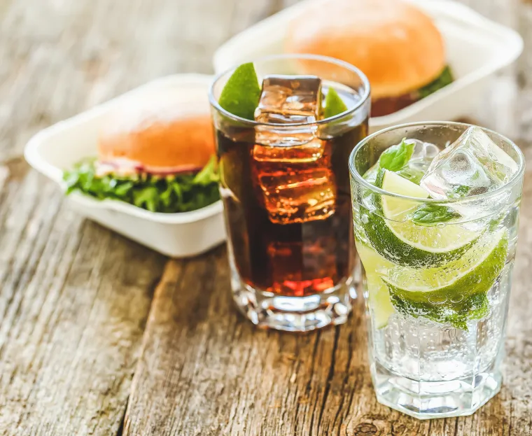 Omiljeni napici mogli bi ubrzavati starenje mozga. Liječnici zabrinuti za dvije skupine ljudi