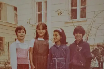 Možete li je prepoznati? Ovako je izgledao prvi dan škole poznate hrvatske glumice i balerine