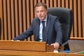 Jandroković otkrio u kojem slučaju će u Saboru kazniti poklič 'Za dom spremni'