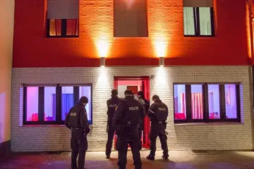 Drama: Golać navalio na zvona u zgradi, a kad je stigla policija uslijedio je šok...