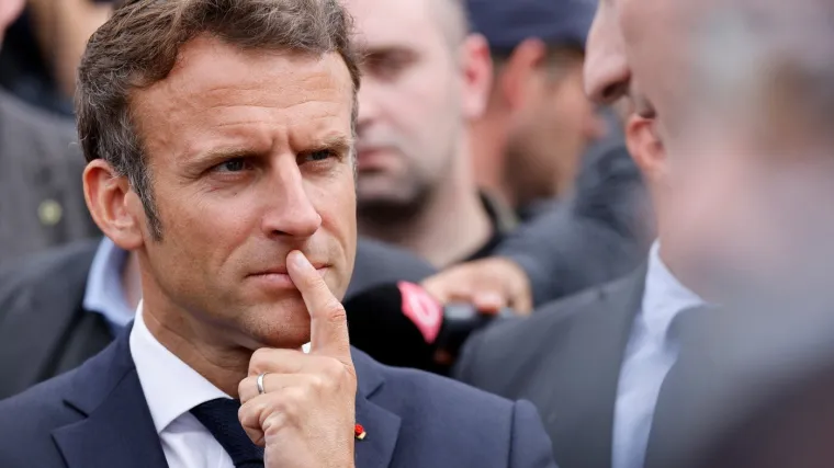 Pala je francuska vlada! Macron sada ima nekoliko opcija, ali nijedna nije baš privlačna