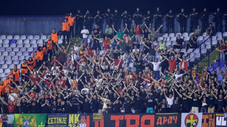 Kakav potez! Crnogorski ultrasi podigli specijalnu poruku i oduševili cijelu Hrvatsku