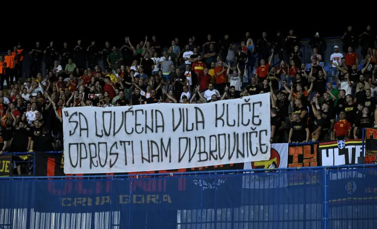 Kakav potez! Crnogorski ultrasi podigli specijalnu poruku i oduševili cijelu Hrvatsku