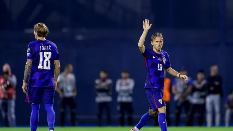 Navijači u ekstazi, slijevaju se komplimenti, jedan Vatreni u prvom planu: 'Mogao bi on zamijeniti Modrića'