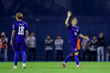 Navijači u ekstazi, slijevaju se komplimenti, jedan Vatreni u prvom planu: 'Mogao bi on zamijeniti Modrića'