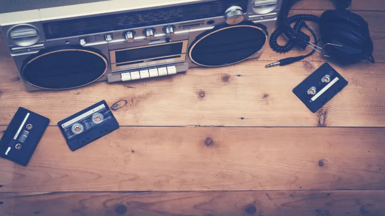 [KVIZ] Možeš li prepoznati koji izvođač je autor ovih ex-yu pjesama?