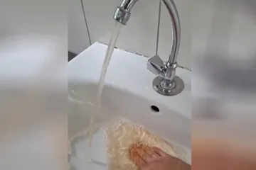 Dobili smo snimke prljave vode u karlovačkim školama: Ravnateljica i Vodovod sve demantiraju