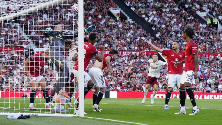 Otkriveni planovi engleskih velikana: Manchester United ne namjerava prestati kupovati, a Arsenal rasprodaje zvijezde