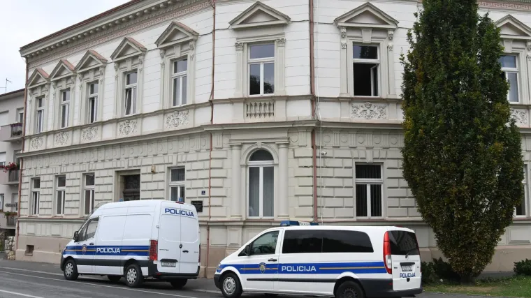 Korupcijski skandal Hrvatskih šuma: Pretres ureda trajao sat vremena, voditelj uprave odvezen u Zagreb