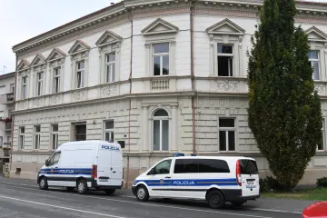 Korupcijski skandal Hrvatskih šuma: Pretres ureda trajao sat vremena, voditelj uprave odvezen u Zagreb