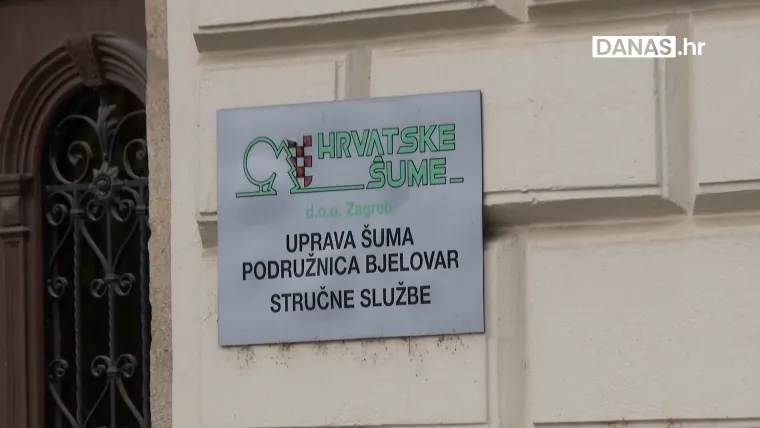 Korupcijski skandal Hrvatskih šuma: Pretres ureda trajao sat vremena, voditelj uprave odvezen u Zagreb