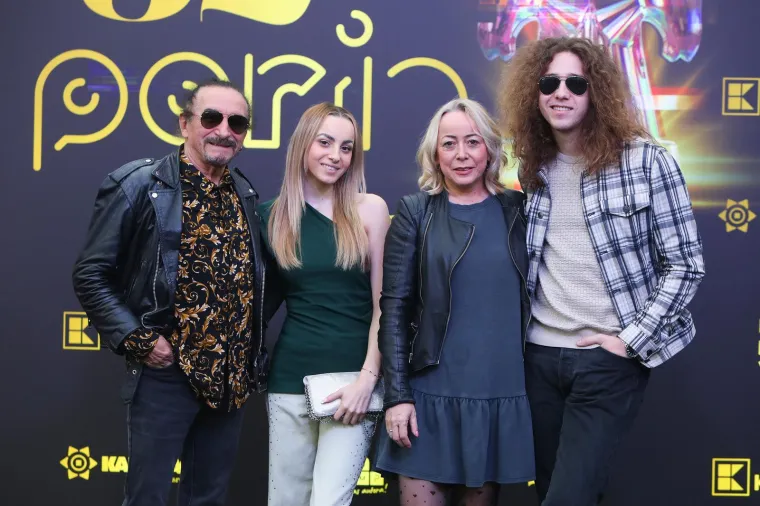 Sve oči na Katarini: Rijetko viđena kći Željka Bebeka zablistala na obiteljskoj fotki