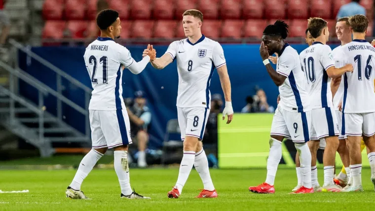 Nevjerica za mlade Engleze u Kazahstanu: Netko ih potajno snimao u svlačionici