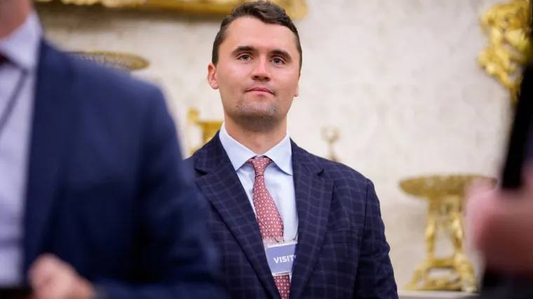 Upucan Charlie Kirk, procurile uznemirujuće snimke! Trump: 'Svi se moramo moliti za njega'