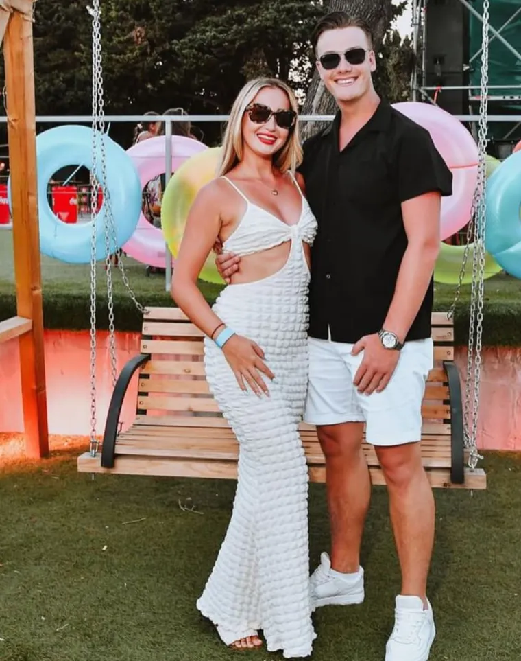 Broji sitno: Thompsonova nećakinja podijelila fotografije s djevojačke, pogledajte atmosferu