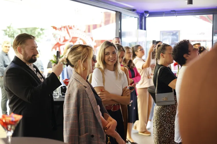 Kra&scaron; spaja omiljene okuse i bezvremenske stihove