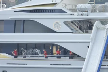 Hit serija snima se u Dubrovniku: Pogledajte prizore s luksuzne jahte