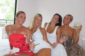 Djevojke rezervirale apartman i ubrzo shvatile da je riječ o debeloj zabuni: Evo gdje su završile