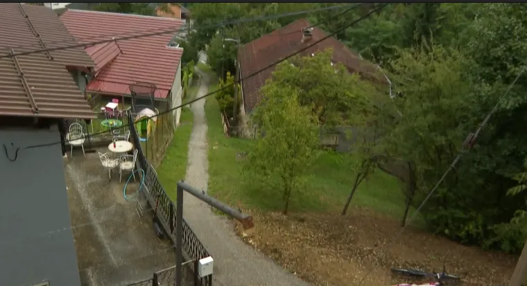 Do njih autom ne može nitko, ni Hitna, a na početku ulice su stepenice! 'Ovako dalje ne ide'