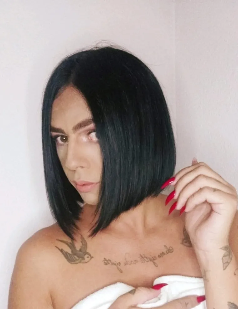 Frizer Goran iz 'Večere za 5' o dugim noktima: 'Pomažu mi u kuhanju i u poslu'