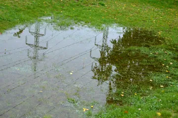 U rujnu ovo svakako napravite u vrtu: Spasit ćete travnjak od poplava, a treba vam 10 minuta