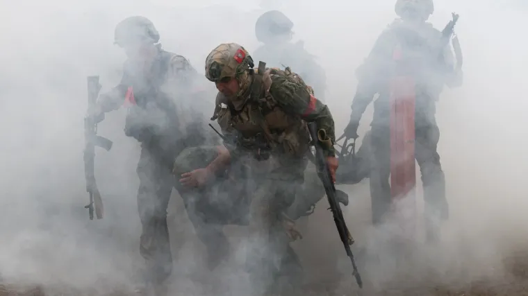 Ubojita bolest od koje krvare oči pokosila Putinove specijalce: 'Trče nam oko tijela'