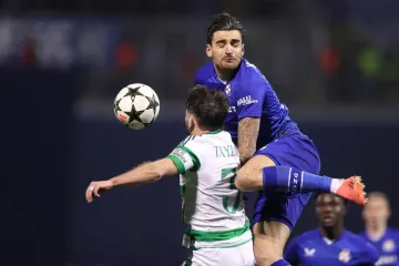 Kulenović potpisao novi ugovor s Dinamom: 'Oduvijek mi je bio san nositi sveti plavi dres'