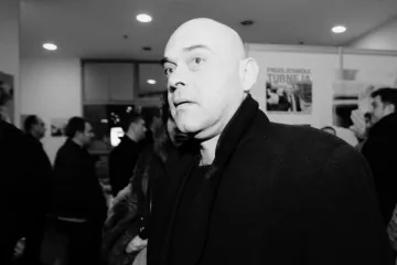 Preminuo novinar Robert Valdec