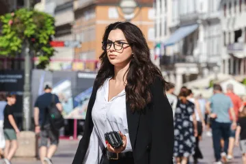 Riječki Korzo poput modne piste: Ova elegantna dama osvojila je sve poglede