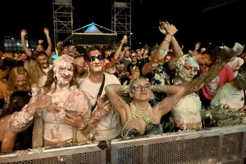 Zagrebački Velesajam u ekstazi: Šlag, torte i grudnjaci koji pucaju! Ludilo krenulo s DJ Steve Aokijem