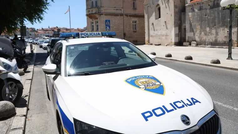 Pijan i drogiran autom pokosio Njemicu! Pa pokušao pobjeći, sustigao ga građanin