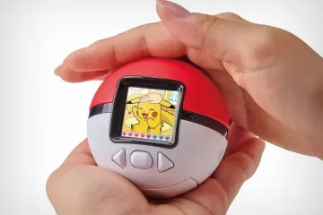 Nema milenijalca koji ih nije obožavao, a sada ih možeš skupit sve: Pokémoni dobili svoj Tamagotchi