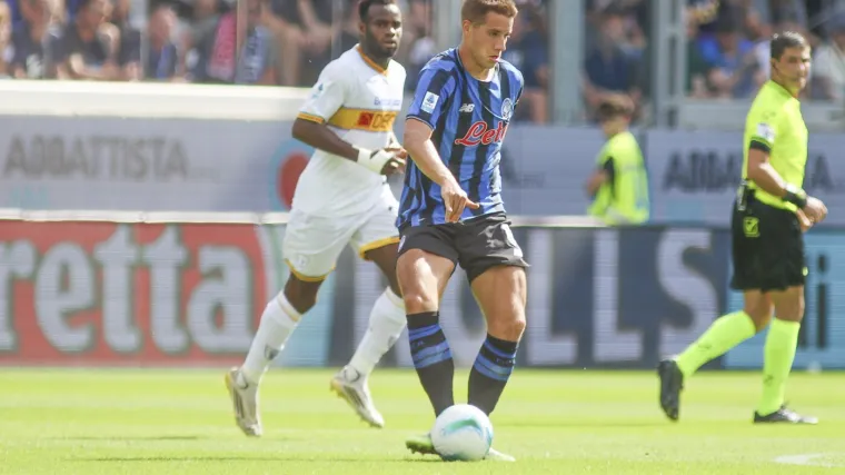 Pogledajte poseban poklon koji je Atalanta pred oduševljenim navijačima uručila Pašaliću