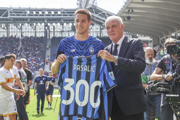 Pogledajte poseban poklon koji je Atalanta pred oduševljenim navijačima uručila Pašaliću