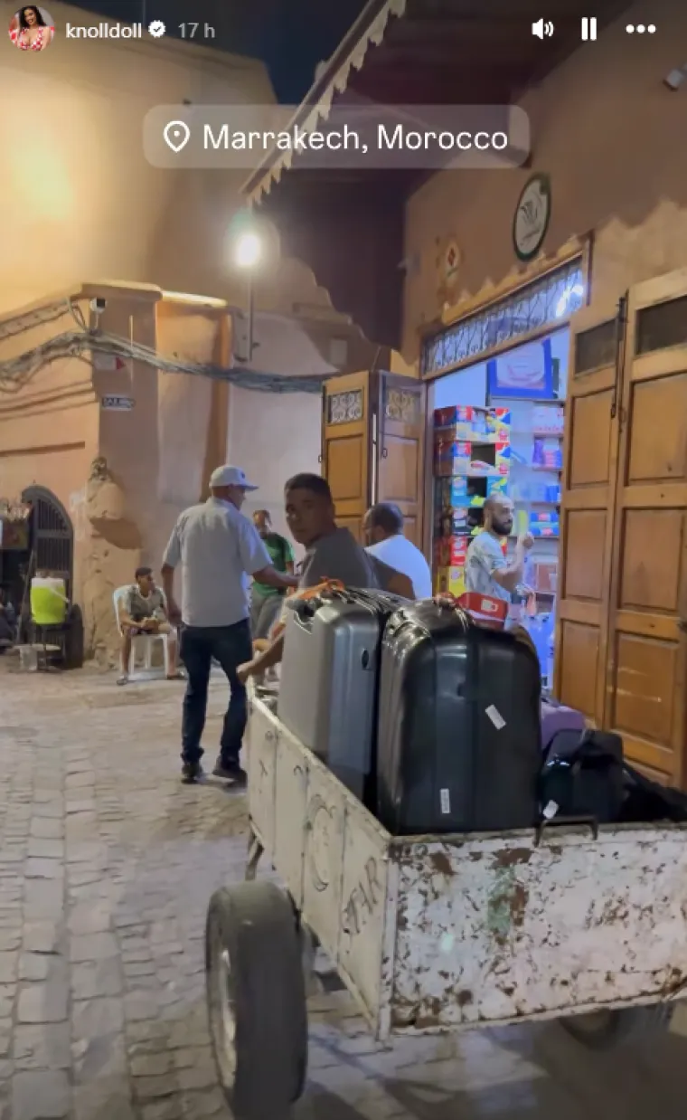 Ivana Knoll se nakon gaže zaputila u posebnu zemlju: Muškarac vukao njezinih pet kofera