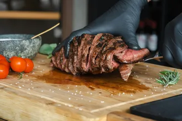 Odresci neće biti suhi i žilavi: Ovaj jednostavan korak napravit će razliku