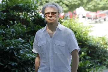 [KVIZ] Možeš li nastaviti stihove Azrinih pjesama?