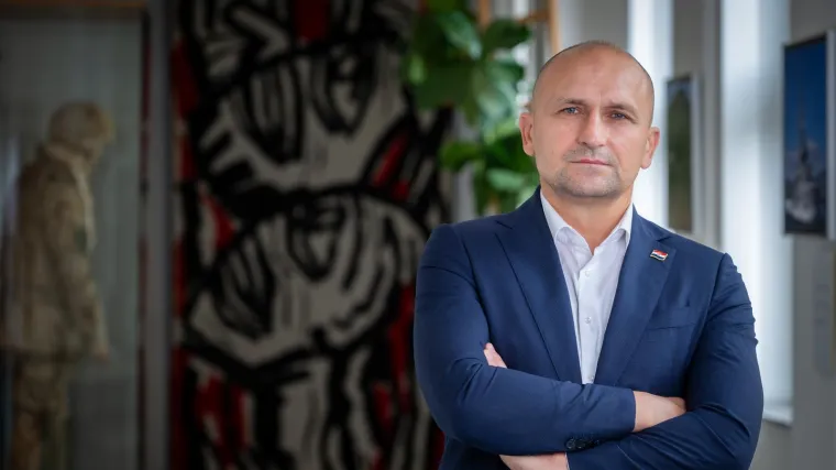 Anušić poručio SDP-ovcima: 'Informer i Aleksandar Vučić vas se ne bi postidjeli'