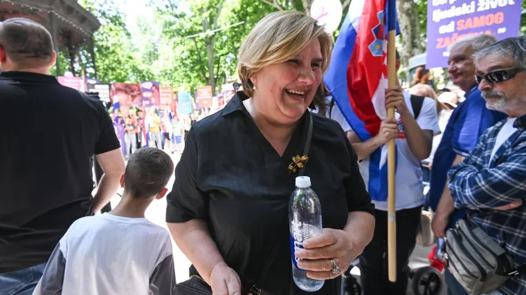 Veliko slavlje u Solinu: Oženio se sin Željke Markić, pogledajte što mu je poručila ponosna majka